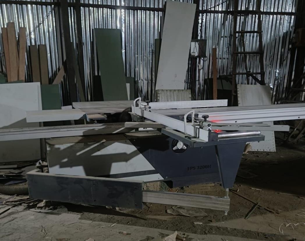 Panel Saw Machine 2